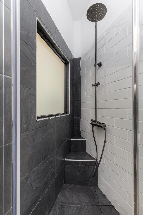 Stylish And Modern Studio - Miltos Θεσσαλονίκη Εξωτερικό φωτογραφία